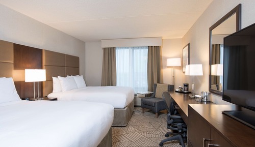 Room, 2 Queen Beds, Accessible, Bathtub (Mobility & Hearing)
