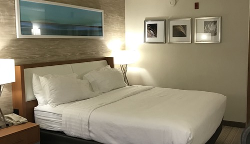 Standard Room, 1 King Bed