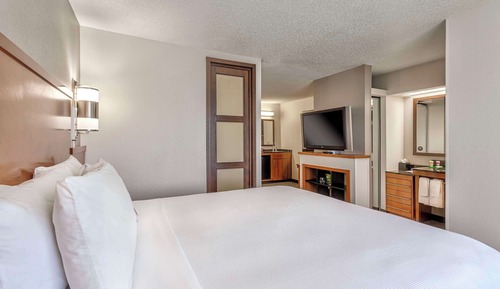 Guest Room, Room, 1 King Bed