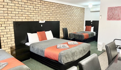 Family, 1 Queen, 2 Singles 