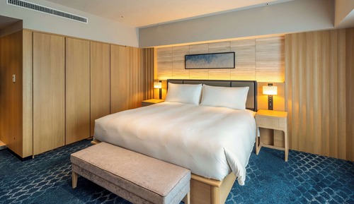 Deluxe Suite Ocean View