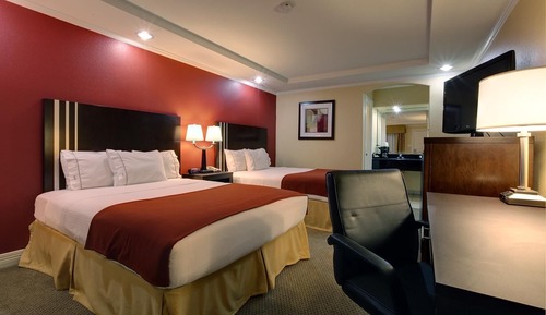 Room, 2 Queen Beds, Smoking