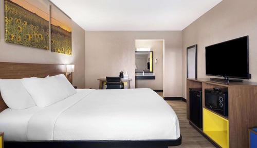 Room, 1 King Bed, Accessible, Non Smoking