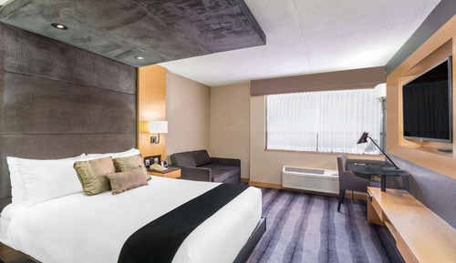 Deluxe Room, 1 Queen Bed
