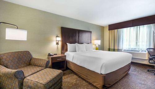 Suite, 1 King Bed, Non Smoking