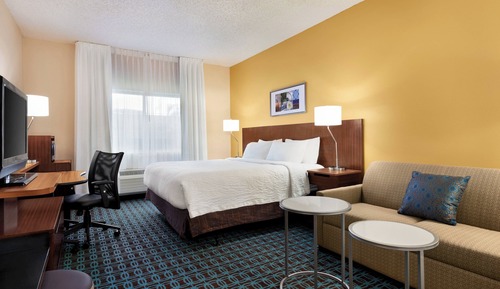 Room, 1 King Bed with Sofa bed (Mobility Accessible, Tub)