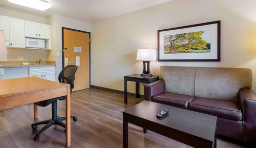 Deluxe Studio, Multiple Beds, Non Smoking