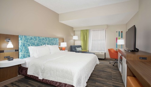 One King Bed, Non-Smoking, Accessible