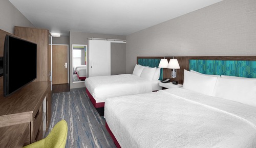 Two queen beds non smoking