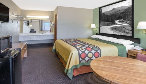 Standard Room, 1 King Bed, Smoking