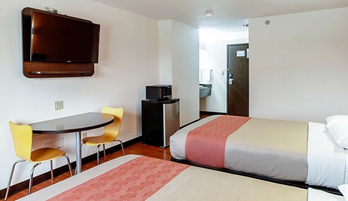 Standard Room, 2 Double Beds, Non Smoking, Refrigerator & Microwave