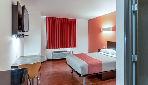 Standard Room, 1 King Bed, Non Smoking, Refrigerator & Microwave
