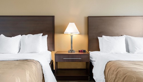 Standard Room, 2 Queen Beds, Non Smoking