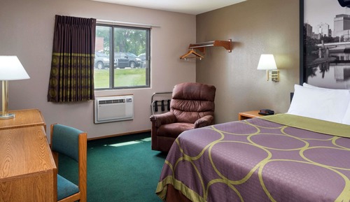 Standard Room, 1 Queen Bed, Accessible