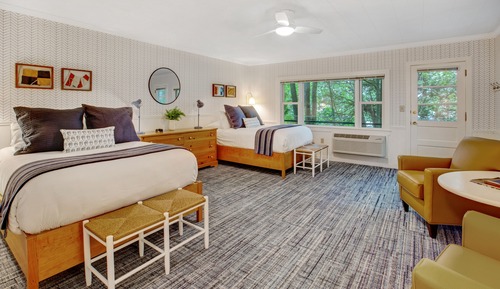 Deluxe Room, 2 Double Beds (Champlain House Guest Room)