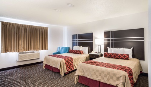 Room, 2 Queen Beds, Non Smoking (Accessible)