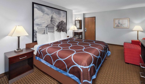 Comfort Suite, 1 King Bed, Non Smoking