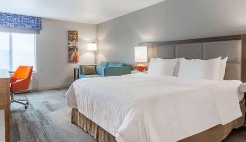 One King Bed, Non-Smoking