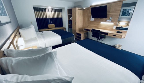 Room, 2 Queen Beds, Accessible, Non Smoking