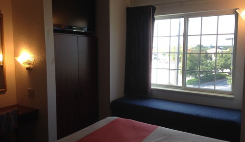Standard Room, 1 Queen Bed, Non Smoking