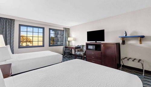 Room, 2 Queen Beds, Accessible, Non Smoking