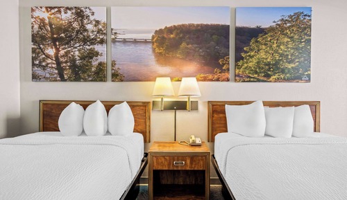 Upgraded, Room, 2 Double Beds, Non Smoking