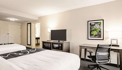 Room, 2 Queen Beds, Accessible, Non Smoking (Mobility/Hearing Impaired Accessible)