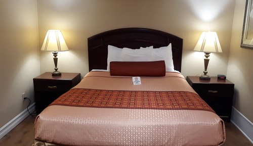 Standard Room, 1 Queen Bed, Non Smoking