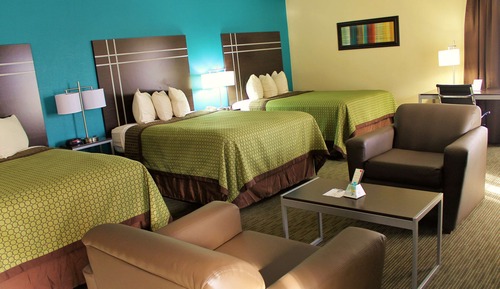 Standard Room, Multiple Beds, Non Smoking, Refrigerator & Microwave