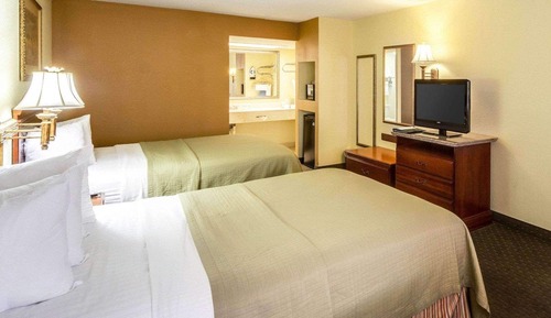 Room, 2 Queen Beds, Accessible, Non Smoking