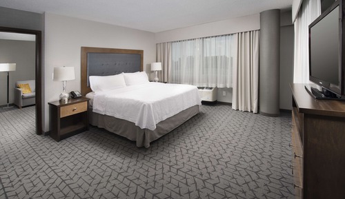 Suite, 1 King Bed, Non Smoking
