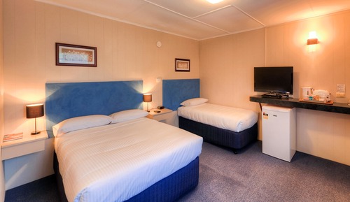 Standard Room, Multiple Beds, Non Smoking