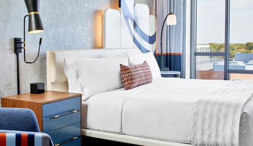 Deluxe Room, 1 King Bed, Non Smoking