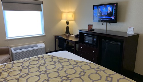 Room, 1 King Bed, Accessible, Non Smoking (Mobility Accessible)