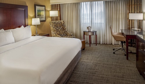 Standard Room, 1 King Bed