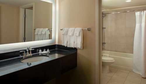 Standard Room, 1 King Bed, Refrigerator