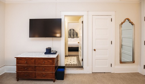 Adjoining Classic King Rooms