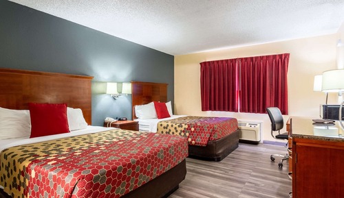 Standard Room, 2 Queen Beds, Non Smoking