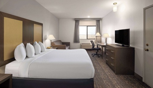 Studio Suite, 1 King Bed, Non Smoking