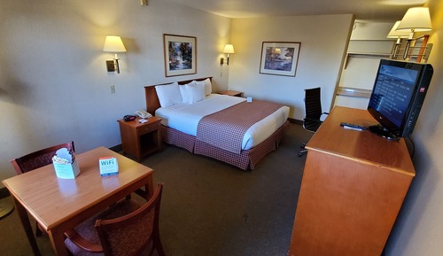 Standard Room, 1 King Bed, Accessible