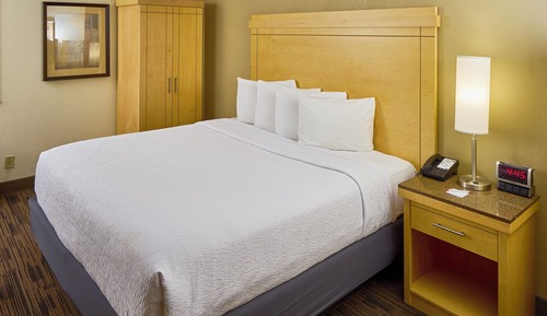 Economy Room, 1 Queen Bed, Accessible, Non Smoking