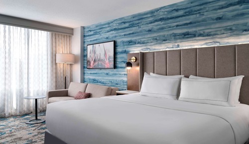 Room, 1 King Bed with Sofa bed, Accessible (Hearing)