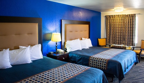 Deluxe Family Room