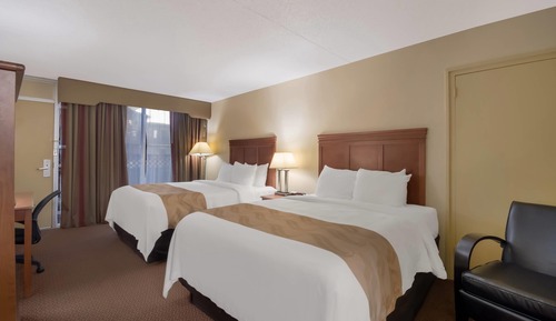 Standard Room, 2 Double Beds, Non Smoking (Exterior Corridors)