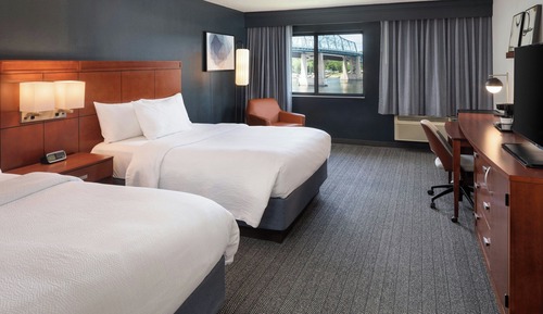 Room, 2 Queen Beds, Non Smoking, River View