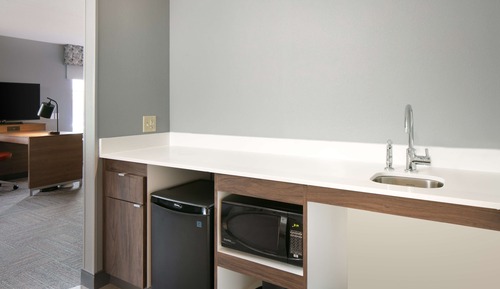 Room, 2 Queen Beds, Accessible, Non Smoking (Roll-In Shower)