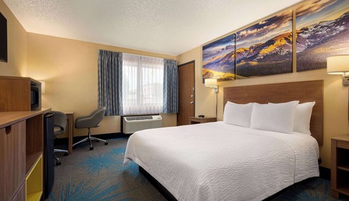 Room, 1 Queen Bed, Accessible, Non Smoking