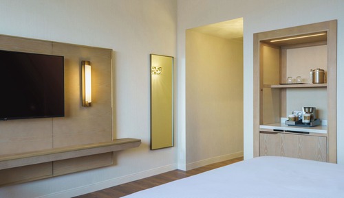 Traditional Room, 2 Queen Beds, Non Smoking