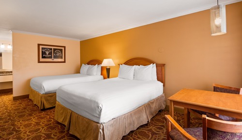 Standard Double Room, 2 Queen Beds, Non Smoking, Refrigerator & Microwave