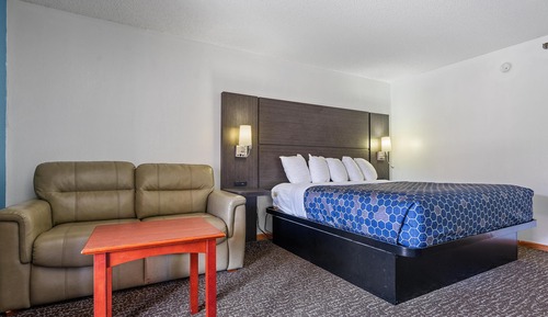 Superior Room, 1 King Bed